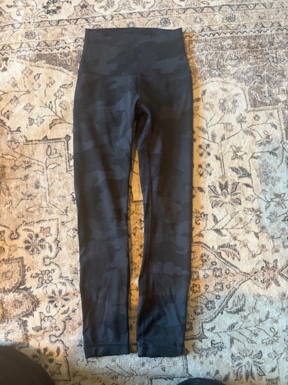 Lululemon black and grey camo leggings size S